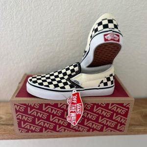 NEW Vans classic slip on checkerboard black and white